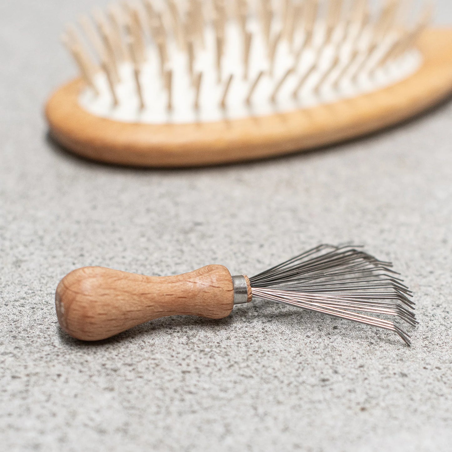 Keller Burstën Comb and Brush Cleaner