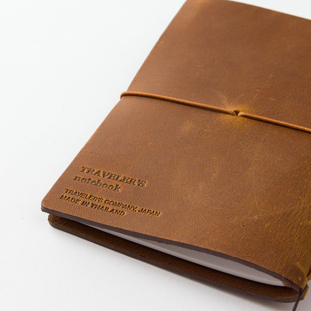 TRAVELER'S Notebook Starter Set - Passport Size