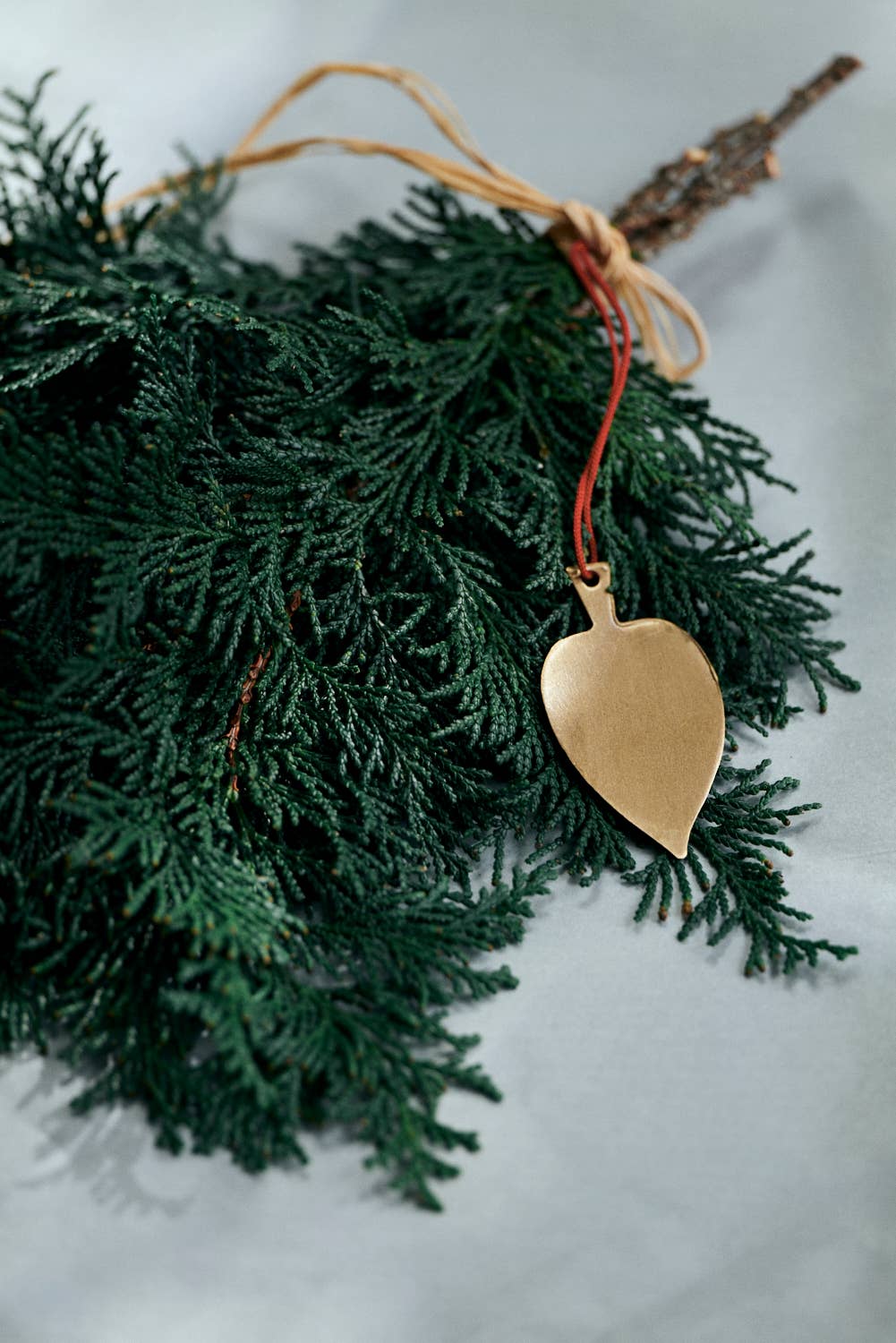 Leaf Ornament (round leaf, no serration)