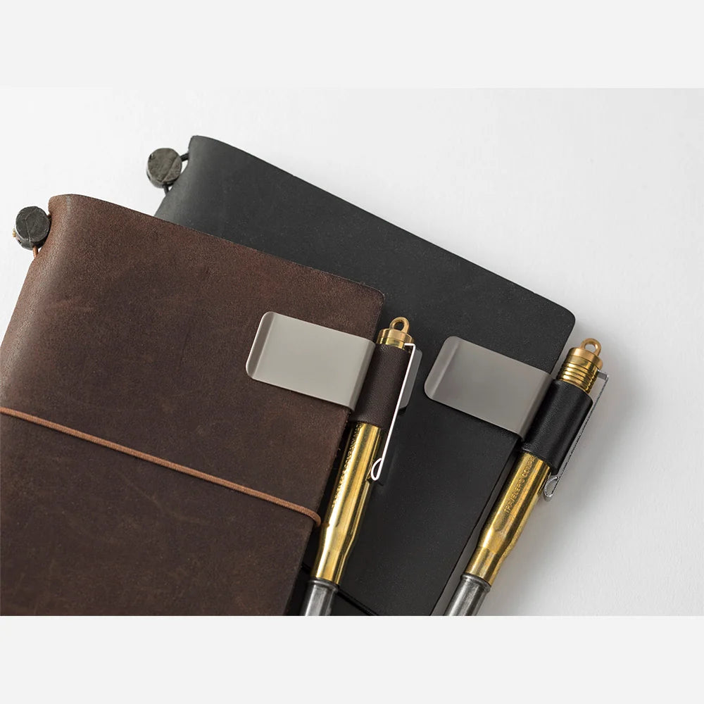 TRAVELER'S 016 Pen Holder