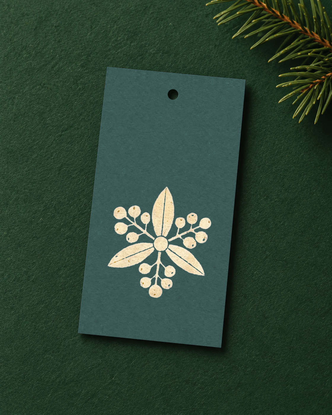 Kiku Print Christmas Gift Tag, Holly